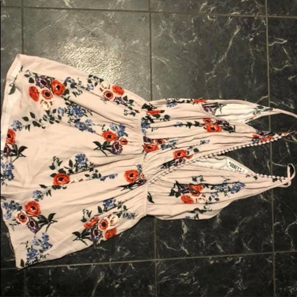 Rompers - Picture 1 of 2